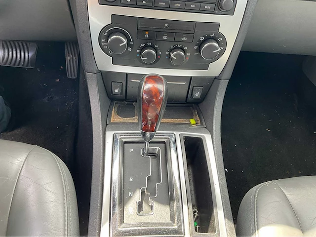 2004 chrysler 300c personenauto - afbeelding 17 van  38