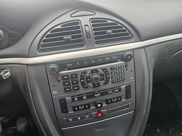 2004 citroen c5 2.0-16v ligne prestige - afbeelding 14 van  23