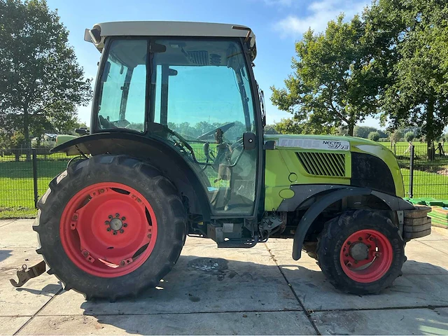 2004 claas nectis237ve vierwielaangedreven landbouwtractor - afbeelding 12 van  36