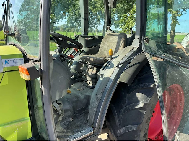 2004 claas nectis237ve vierwielaangedreven landbouwtractor - afbeelding 27 van  36