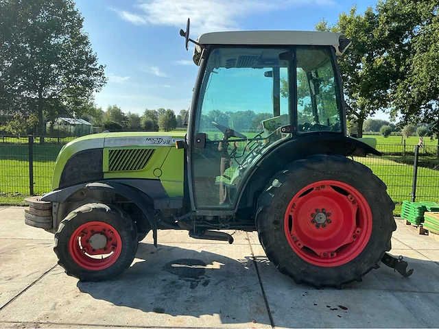 2004 claas nectis237ve vierwielaangedreven landbouwtractor - afbeelding 23 van  36