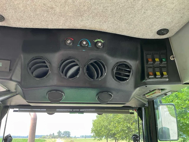 2004 deutz-fahr agrocompact f80 smalspoor- en compacttractor - afbeelding 29 van  46