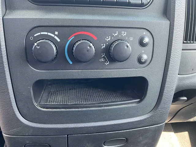 2004 dodge ram 1500 bedrijfswagen - afbeelding 7 van  31
