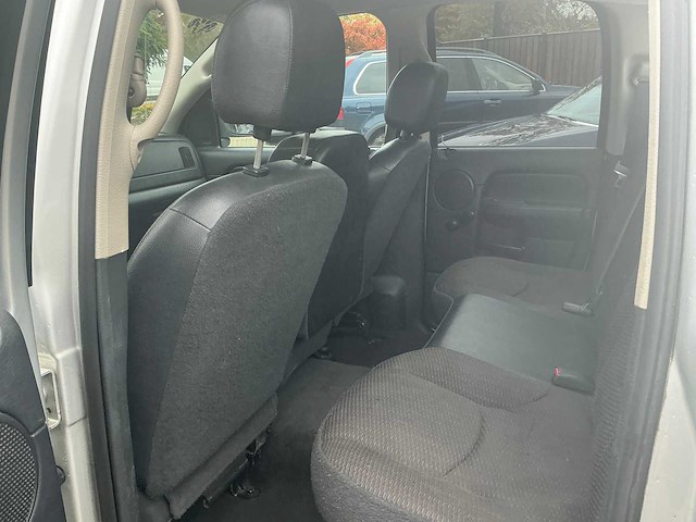 2004 dodge ram 2500 5.7 v8 02-vtt-4 - afbeelding 15 van  44