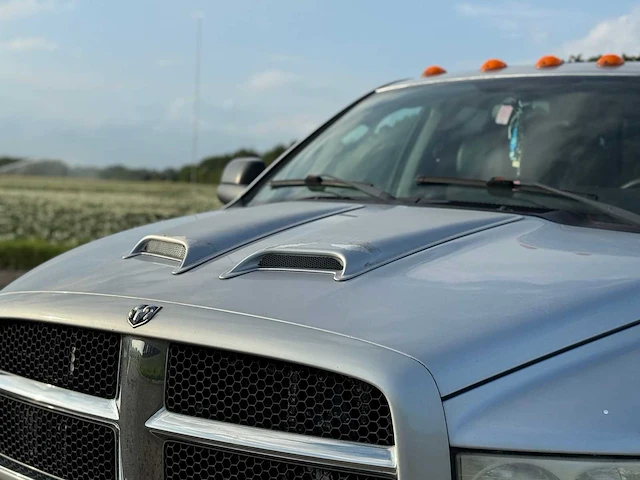 2004 dodge ram 2500 cummins - afbeelding 30 van  30