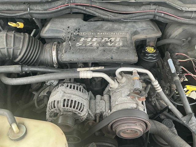 2004 dodge ram 2500 v8 5.7 02-vtt-4 - afbeelding 26 van  44