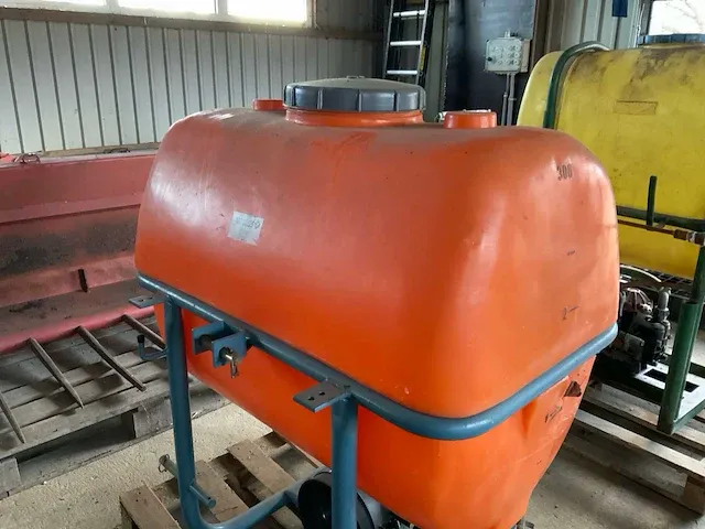 2004 empas 35-40-300h gewasbescherming tank - afbeelding 2 van  11