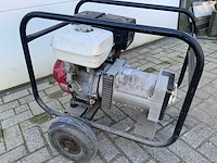 2004 europower ep4100 stroomgenerator - afbeelding 2 van  6