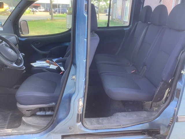2004 fiat doblò 1.6-16v elx personenauto - afbeelding 3 van  13