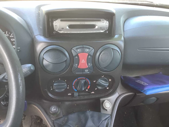 2004 fiat doblò 1.6-16v elx personenauto - afbeelding 12 van  13