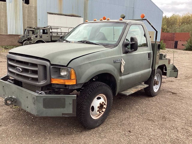 2004 ford bobtail f350 xl super duty bedrijfswagen - afbeelding 1 van  17