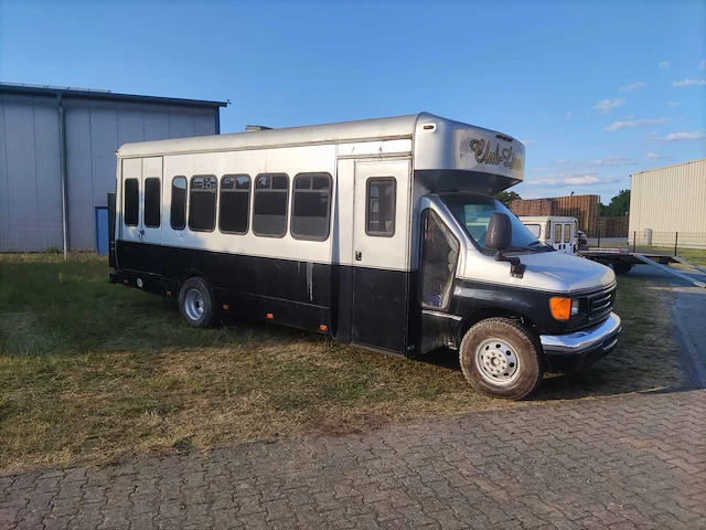2004 ford e350 coach & equipment camper to be - afbeelding 35 van  37