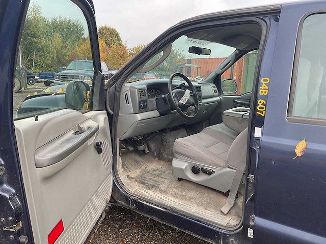 2004 ford pick up f350 xl super duty bedrijfswagen - afbeelding 9 van  18