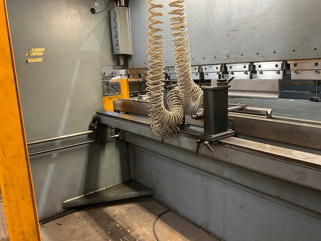 2004 haco erms 30-135 cnc-kantbank - afbeelding 15 van  29