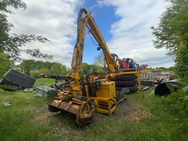 2004 herder grenadier mbk 220 sz klepelmaaier - afbeelding 1 van  25