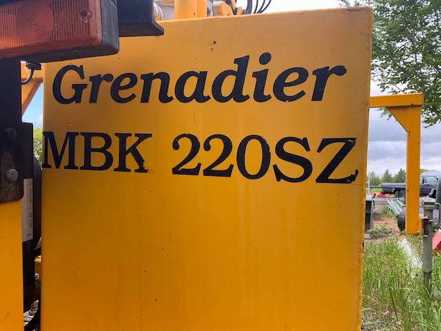 2004 herder grenadier mbk 220 sz klepelmaaier - afbeelding 14 van  25