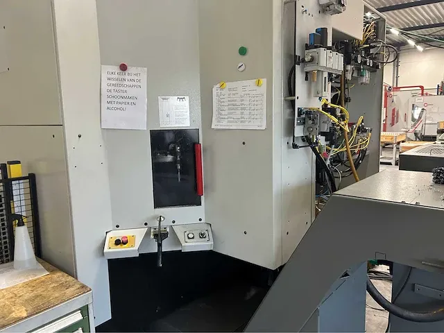 2004 hermle c 30 u 5 assige cnc bewerkingscentrum - afbeelding 12 van  16