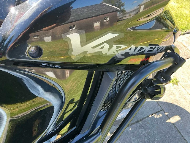 2004 honda varadero motorfiets - afbeelding 21 van  35