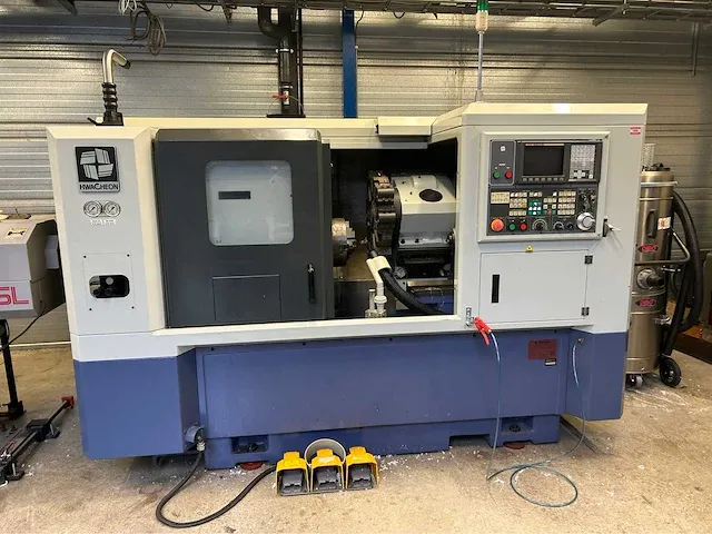 2004 hwacheon hi-tech 200bi cnc draaibank - afbeelding 9 van  16