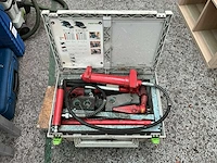 2004 hydraulische uitdeukset - afbeelding 1 van  3