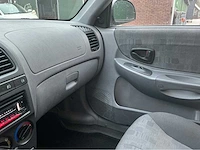 2004 hyundai accent personenauto - afbeelding 14 van  28