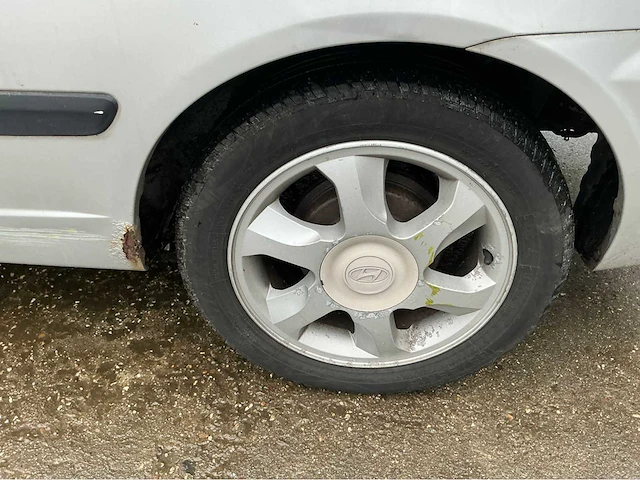 2004 hyundai accent personenauto - afbeelding 24 van  28