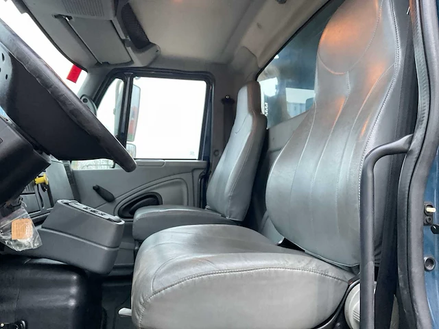 2004 international 7600 kieper - afbeelding 7 van  12