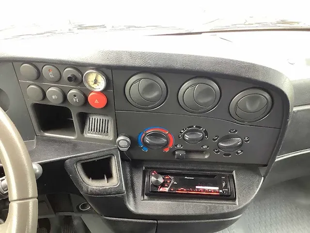 2004 iveco daily bedrijfswagen/doornwaard koel be-combinatie - afbeelding 9 van  20