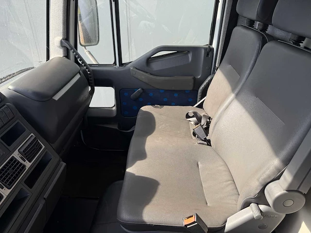 2004 iveco eurocargo ml75e15 vrachtwagen - afbeelding 13 van  37