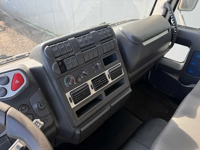 2004 iveco eurocargo ml75e15 vrachtwagen - afbeelding 14 van  37