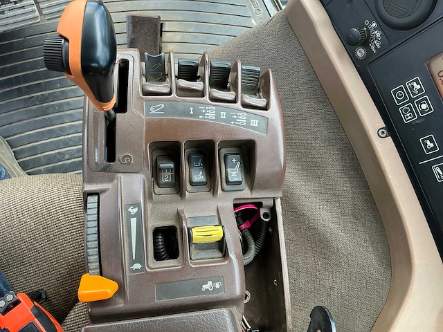 2004 john deere 7920 vierwielaangedreven landbouwtractor - afbeelding 27 van  34