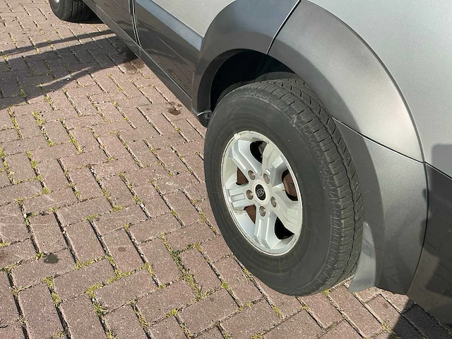 2004 kia sorento 2.5 crdi lx hr bedrijfswagen - afbeelding 9 van  35