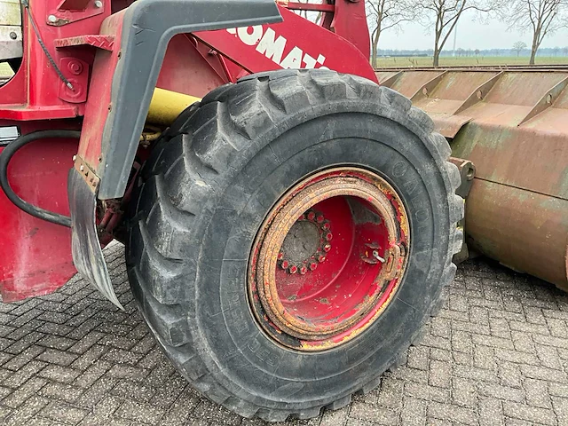 2004 komatsu wa320-5h wiellader - afbeelding 16 van  35