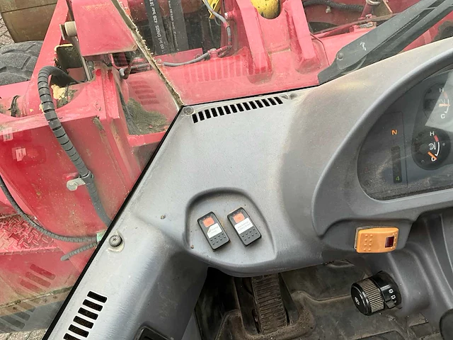 2004 komatsu wa320-5h wiellader - afbeelding 24 van  35