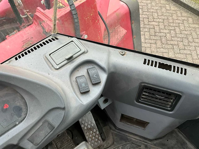 2004 komatsu wa320-5h wiellader - afbeelding 27 van  35