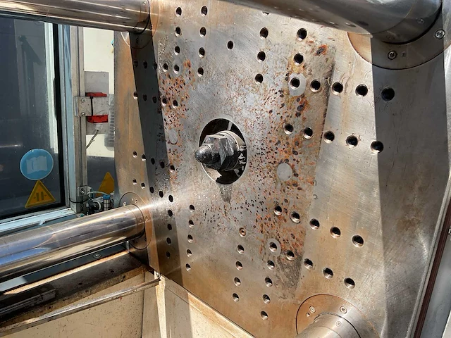 2004 kraussmaffei 80-390 c2 spuitgietmachine - afbeelding 4 van  15