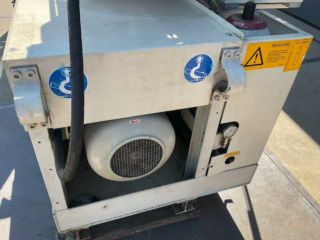 2004 kraussmaffei 80-390 c2 spuitgietmachine - afbeelding 13 van  15