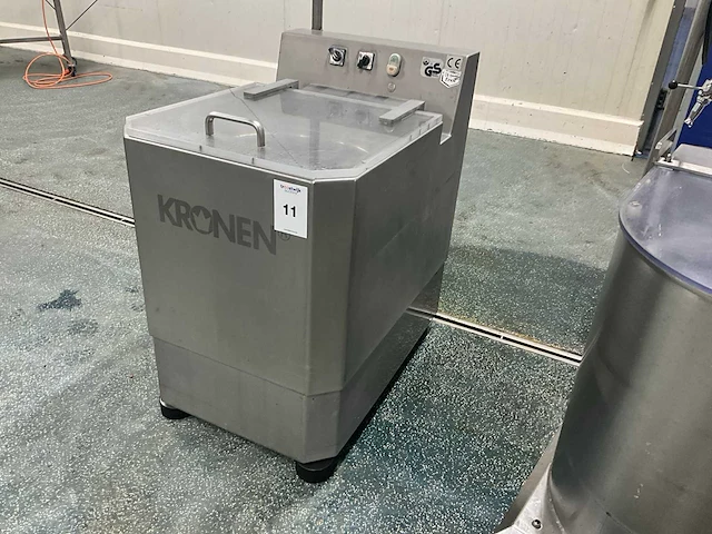 2004 kronen 50-4 rvs groente centrifuge - afbeelding 1 van  8