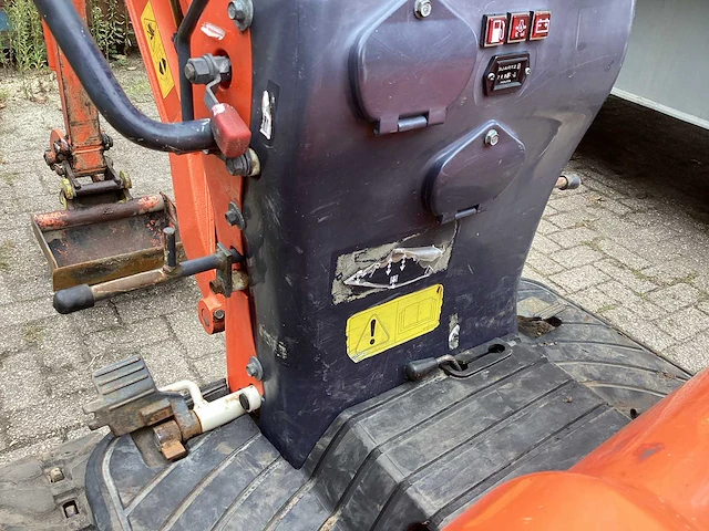 2004 kubota k008-3 minigraafmachine - afbeelding 15 van  15