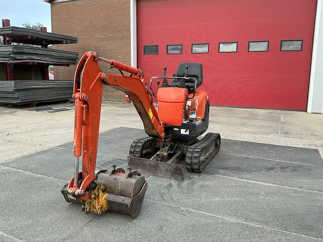 2004 kubota u10-3 minigraafmachine - afbeelding 1 van  40