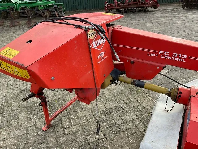 2004 kuhn fc 313 achtermaaier - afbeelding 4 van  15