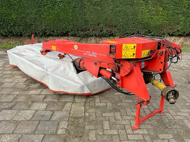 2004 kuhn fc 313 achtermaaier - afbeelding 1 van  15