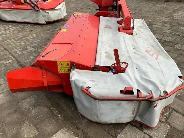 2004 kuhn fc 313 achtermaaier - afbeelding 15 van  15