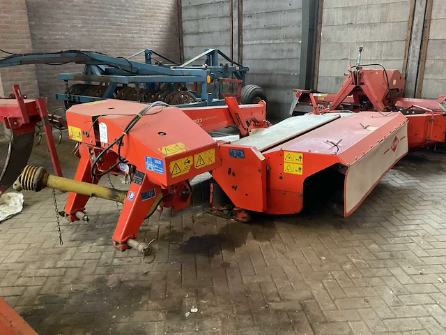 2004 kuhn fc283 maaimachine met kneuzer - afbeelding 1 van  16