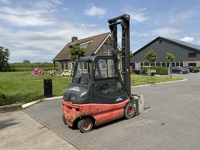 2004 linde e25-02 vorkheftruck - afbeelding 21 van  26