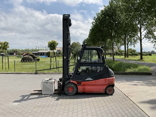2004 linde e25-02 vorkheftruck - afbeelding 24 van  26