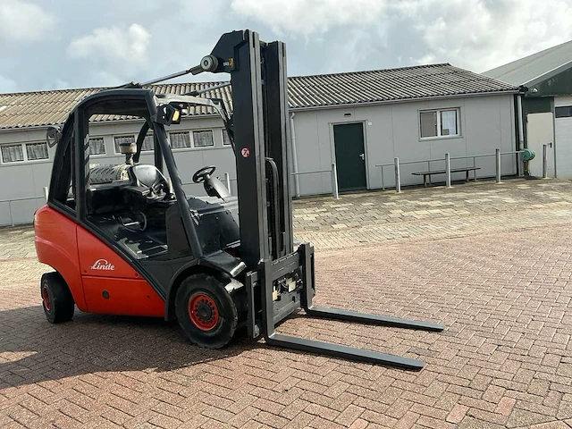 2004 linde h35t vorkheftruck - afbeelding 10 van  16