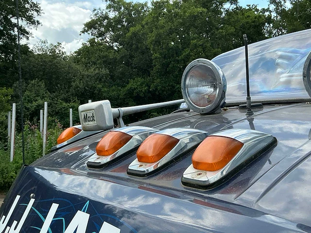 2004 mack vision vrachtwagen - afbeelding 50 van  100