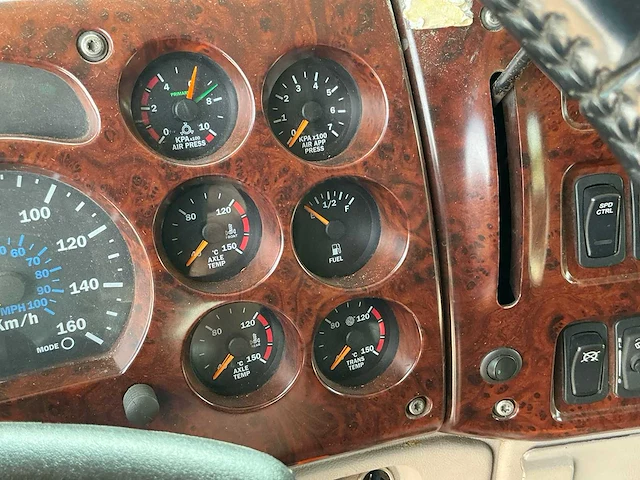 2004 mack vision vrachtwagen - afbeelding 60 van  100