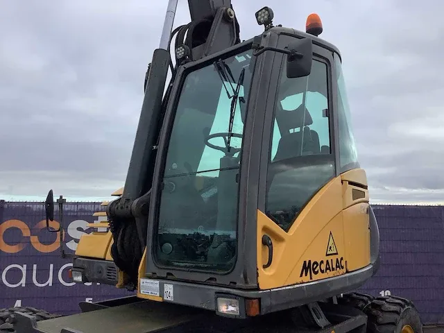 2004 mecalac 714 mw mobiele graafmachine - afbeelding 2 van  31